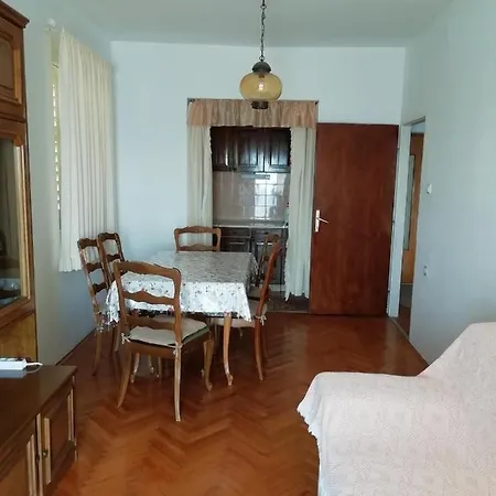 In With Sea View, Balcony, Air Conditioning, Wifi 195-1 *