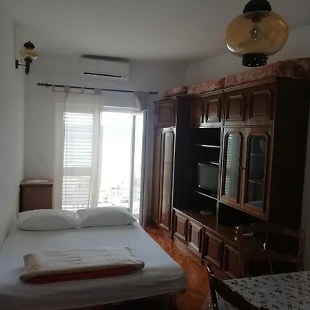 In With Sea View, Balcony, Air Conditioning, Wifi 195-1 Apartment *