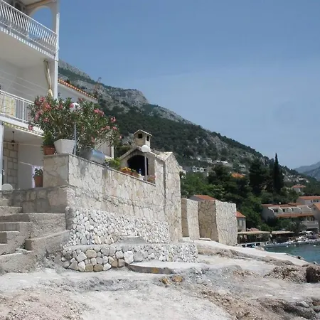 Apartment In With Sea View, Balcony, Air Conditioning, Wifi 195-1 *